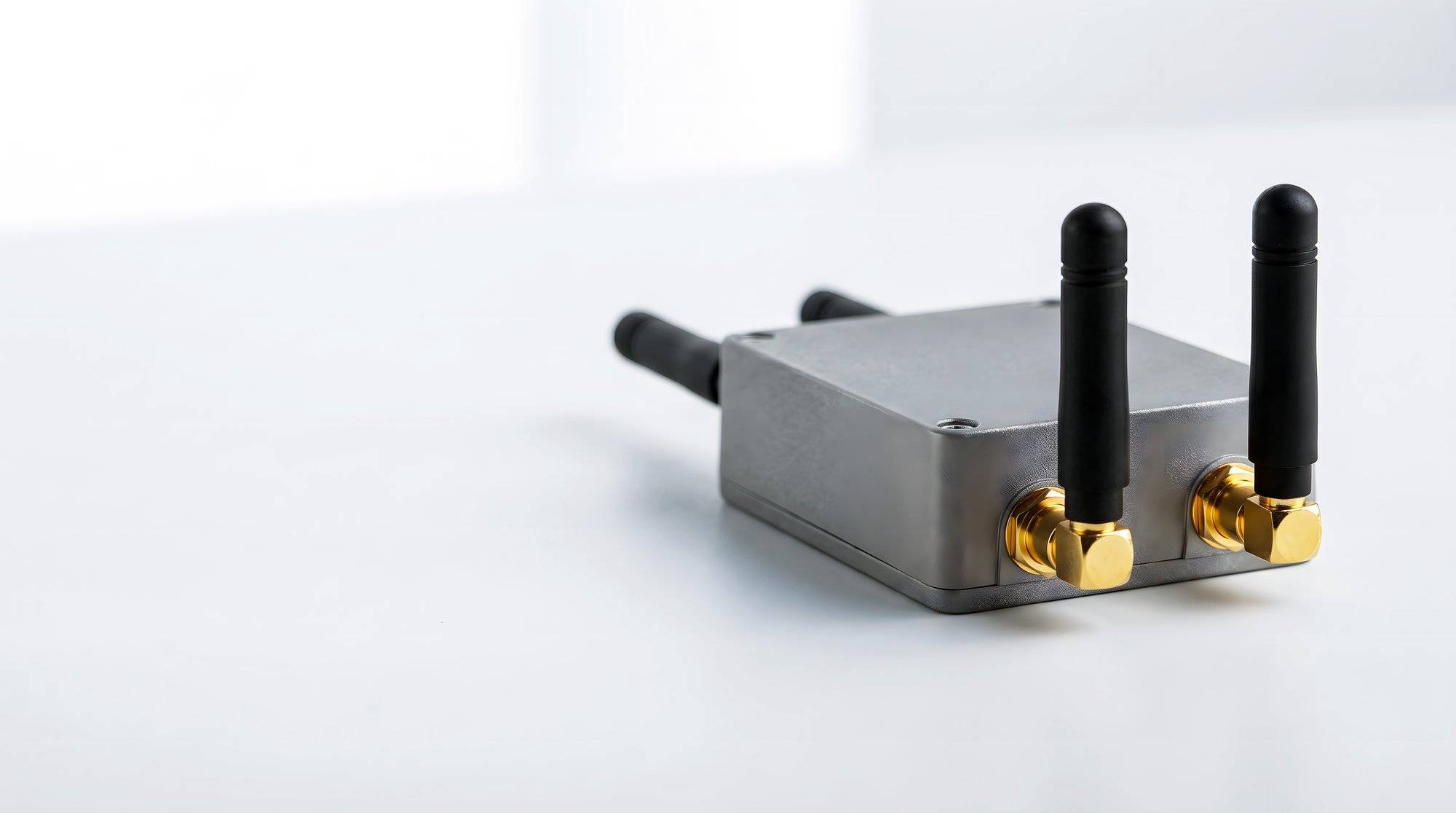 Jak wybrać antenę 2.4GHz do WiFi Supla na potrzeby domu?
